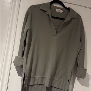 PRELOVED polo🇨🇦